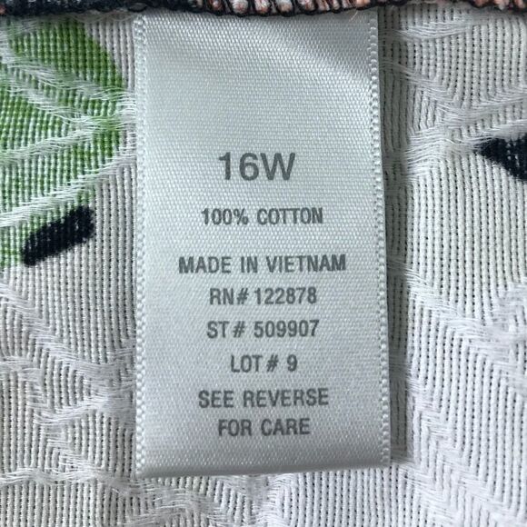 DressBarn Floral Print ButtonUp HalfSleeve Jacket - Picture 5 of 6